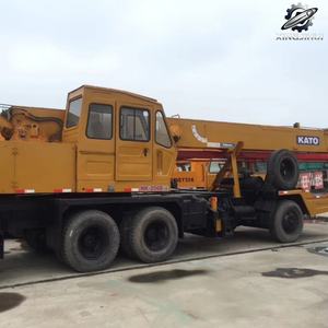 Grue à flèche télescopique KATO NK-250E d'occasion, 25 tonnes, 31 m, marque japonaise d'origine, grue hydraulique, faible nombre d'heures, certifiée CE, grue mobile - Product Image 5