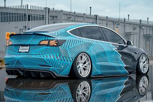 ( F&H ) รถเทสล่า โมเดล 3 ลองจ์เรนจ์ AWD ปี 2018 มือสอง - Product Image 2