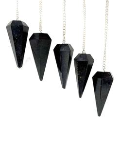 Piedra pulida de péndulo de ágata negra con protección de amor de alta calidad para curación emocional y decoración de espacio ritual iluminada por la luna - Product Image 1