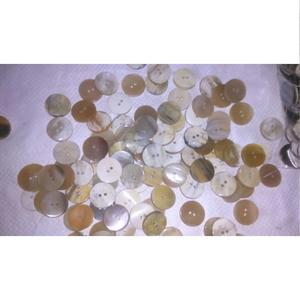 กระดุมเสื้อทรงเขาควายธรรมชาติแท้กระดุม4รูสำหรับเสื้อผ้ากระดุมแบบไม่มีช่องว่าง - Product Image 1