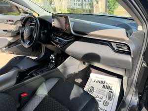 รถยนต์โตโยต้า C-HR FWD ปี 2020 เครื่องยนต์ 2.0 ลิตร 4 สูบ สภาพดี ใช้งานน้อย ขาย - Product Image 4