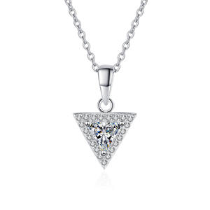Collar con Colgante Circular de Moissanita con Diseño de Halo y Corte Triangular de 2.00 CT, Regalo de Boda, Incrustaciones de Diamantes de Lujo para Mujer - Product Image 1