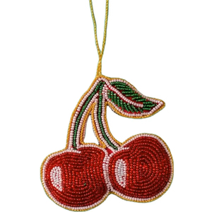 Llavero y accesorio para bolso con diseño de cerezas, bordado con cuentas de colores rojo y verde, de la India. - Product Image 1