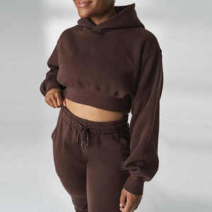 Dernière mode, sweat à capuche court à manches longues en tricot d'hiver pour femmes avec badge, logo personnalisé imprimé, 100% coton - Product Image 1