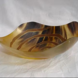 Cuenco de cuerno de búfalo natural hecho a mano redondo respetuoso con el medio ambiente para una vida sostenible a un precio asequible por CRAFT ZONE EXPORT - Product Image 1