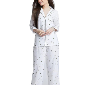Conjunto de Pijamas largos de invierno de algodón orgánico de lujo personalizados para ropa de dormir de mujer con detalles de tuberías, pijamas de mujer - Product Image 1