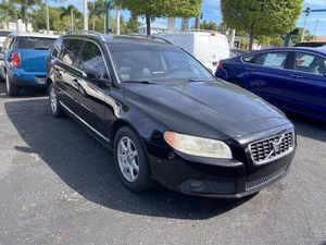 Volvo V70 3.2 4 portes Break 2009, Conduite à Gauche, Sièges en Cuir, Occasion, Caméra Arrière, 8 Airbags, Phares LED, Écran Tactile - Product Image 3