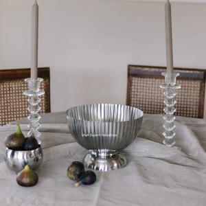 Cuenco de flores decorativo de Metal de forma redonda para mesa de comedor del hogar cuencos de flores hechos a mano con acabado plateado decorativo - Product Image 1