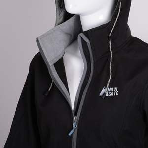 Produit tendance Naviguer Veste à capuche d'hiver noire polaire collée avec fermeture éclair pour femmes - Product Image 4