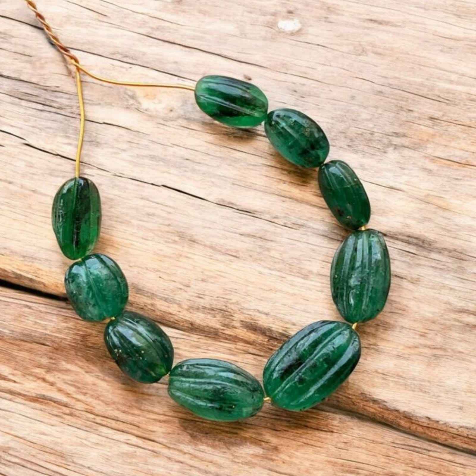 สีเขียว