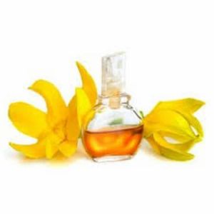 Huile Essentielle Pure Nag Champa 100% Qualité Cosmétique Infusée aux Fleurs et aux Herbes, Huile Hydratante et Nourrissante à l'Orange Fraîche, Disponible en OEM - Product Image 5