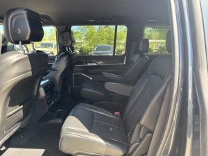 Jeep Wagoneer Serie III 2022 Usado en Buen Estado, Motor V8 5.7L Gasolina/Eléctrico - Product Image 6