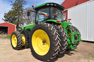 New/Used John Deer 8270R 4WD 2WD 90HP farm Tractor Second Hand Agricultural <b>Machinery</b> Gearbox Gear Drive Factory Price Wholesale - Product Image 6