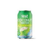 Kokoswater Met Verpakkingsdiensten Met Toegevoegde Waarde