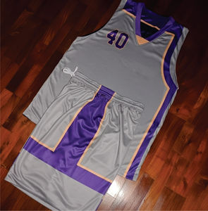 ชุดบาสเก็ตบอลแบบย้อนยุคสั่งทำขายส่ง ออกแบบเองได้ แบบสองด้าน พิมพ์ลายแบบซับลิเมชั่น เสื้อกล้ามเด็ก ชุดทีมบาสเก็ตบอลชาย - Product Image 4