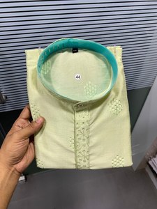 Kurta Pajama pour Homme en Soie Brodé à Motifs Géométriques Élégants, Séchage Rapide et Anti-Plis, par l'Exportateur en Gros Fabzone - Product Image 3