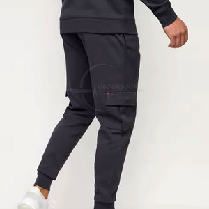 Nouvelle arrivée 2025 hommes survêtement en taille adulte fabriqué en haute qualité hommes survêtements fabriqué au Pakistan - Product Image 6