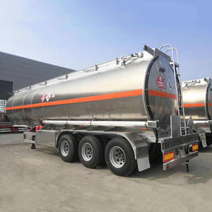 Camions-citernes à carburant en aluminium 3 <span class=keywords><strong>essieux</strong></span> 4 <span class=keywords><strong>essieux</strong></span> 40000l 45000 litres Camions citernes à pétrole à 5 compartiments semi-remorques au Kenya - Product Image 2