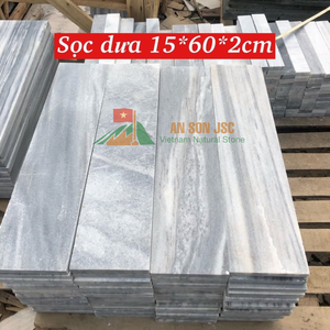 Dalles de bordure de piscine modernes 12x12 antidérapantes et imperméables en travertin blanc naturel du Vietnam pour terrasses de piscine - Product Image 4