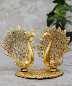 AK Brass Royal Home Office Decoration Art Ware Love Bird Peacock Pair Sculpture In Gold Finished Table Top Factory Direct Supply