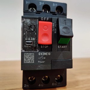 LV431771 Disjoncteur à boîtier moulé MCCB 3P 250A 440V/690V, disjoncteur certifié IEC/UL pour usage industriel et commercial - Product Image 2