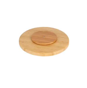 相思木懒惰苏珊旋转奶酪和厨房用具和餐厅使用木制懒惰苏珊装饰桌面