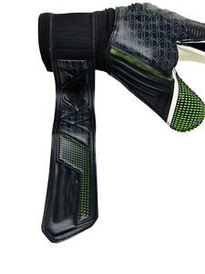 2025 nouveau Design impression hommes femmes main équipement de protection Football sport gants professionnel Football ballons gant unisexe - Product Image 5