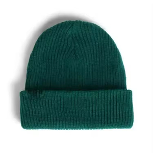 Gorro de Punto de Poliéster para Adultos, Color Vibrante, Gorro de Invierno, Logotipo Personalizado, Estilo Urbano, Venta al por Mayor en PROCESS IMPEX - Product Image 3