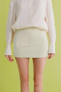 Falda corta de moda para mujer, cintura baja, motivos de encaje, MINI FALDA CELINA, ropa de mujer, cuero vegano, ANT blanca, Vietnam - Product Image 6