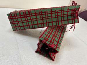 Sacs cadeaux pour bouteilles de vin imprimés en flocage écologiques, fermeture à cordon, réutilisables, emballage décoratif numérique pour les spiritueux - Product Image 3