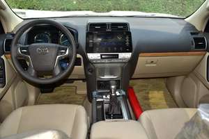 Toyota Land Cruiser Prado VXR+ 2023 V6 4.0L a Gasolina de 7 Asientos AT - Product Image 4