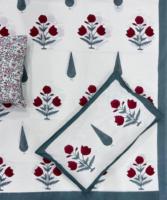 Parure de lit florale tissée bio imprimée par des designers, en coton premium, finition lisse, résistante à l'eau, style moderne Maria Garment