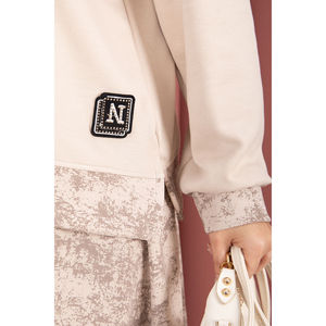 Ensemble jupe et hijab beige à motifs modernes avec garniture – Accessoire vestimentaire modeste - Product Image 5