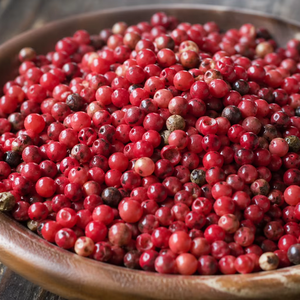 VANILLE HARVEST Granos de Pimienta Rosa de Madagascar (Baies Roses) Calidad Premium Cosecha Silvestre Envasado al Vacío 99% de Pureza Bayas Secas 24 - Product Image 1