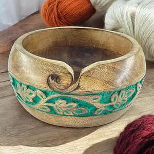 Cuenco de hilo de madera hecho a mano, soporte de hilo de palisandro, caja de almacenamiento de hilo de ganchillo, cuenco de bola de hilo, regalo para cumpleaños de madre - Product Image 4