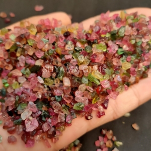 Piedras preciosas de cristal en bruto crudas de turmalina múltiple natural, piedras preciosas sueltas de colores mezclados para la fabricación de joyas a precio de fábrica al por mayor - Product Image 6