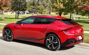 D'occasion en Bon état 2022 KI _ A EV6 GT-LINE SUV AWD SIÈGES DISPONIBLES et Direction Gauche - Product Image 4