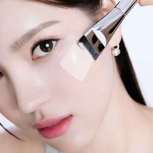 WAKEMAKE Spatula Wide <b>Foundation</b> Brush - Product Image 2