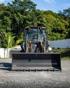รถตักล้อยางดีเซล 4x4 รุ่น 580SN พร้อมแรงบิดสูงสำหรับงานฟาร์มและงานภาคสนาม - Product Image 4