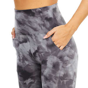 Mallas de Yoga Capri para mujer, pantalones elásticos sólidos hasta la rodilla de cintura alta, mallas de Yoga personalizables de fabricación con bolsillo personalizado - Product Image 4