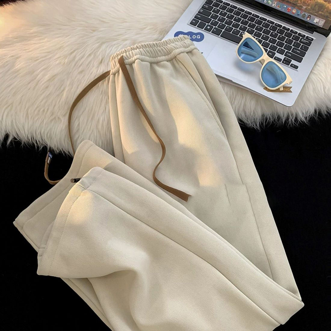 Apricot-Velvet
