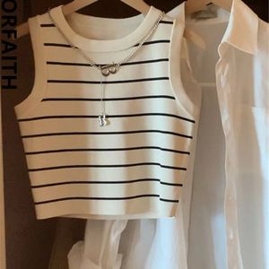 Camiseta sin Mangas de Punto Premium para Mujer, Ajustada, Informal de Verano, Blanca Lisa, Sexy, Cuello en V, 100% Algodón, Transpirable y Ecológica - Product Image 4