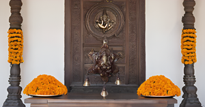 Colgante de pared de Lord Ganesha de latón de estilo moderno hecho a mano para decoración de puerta principal de entrada de boda y propósito de regalo - Product Image 2