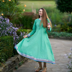 Robe longue en coton pur, tissée à la main, style bohème, vert décontracté, occasionnel, mode éthique, à panneaux - Product Image 1