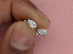 Pendientes de tuerca clásicos para mujer de 2.0 ct con forma de marquesa, oro macizo de 14K, 1 ct por piedra, moissanita DEF VVS - Product Image 5