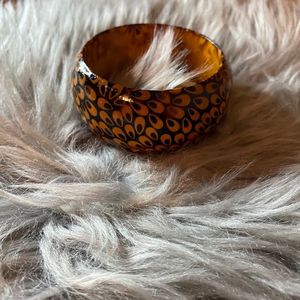 Bracelet et bracelet en bois de conception naturelle manchette de fleur faite à la main en taille personnalisée avec réglage de lunette pour les mariages - Product Image 4