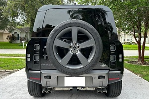 LAND ROVER DEFENDER 110 V8 CARPATHIAN EDITION 2023 d'occasion, conduite à gauche/droite - Product Image 4