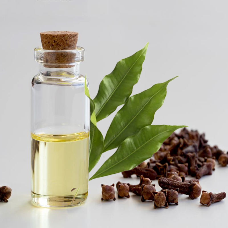 ไม่มีสีเป็นสีเหลืองอ่อน