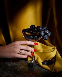 Bague en argent avec diamant de laboratoire de coupe ovale exclusive, élégante, pour fiançailles, bijoux de mariée, alliance classique, design personnalisé, vente en gros - Product Image 4