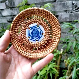 VENTA CALIENTE Bandeja de ratán redonda tejida con Incrustaciones de nácar y asas - Product Image 2